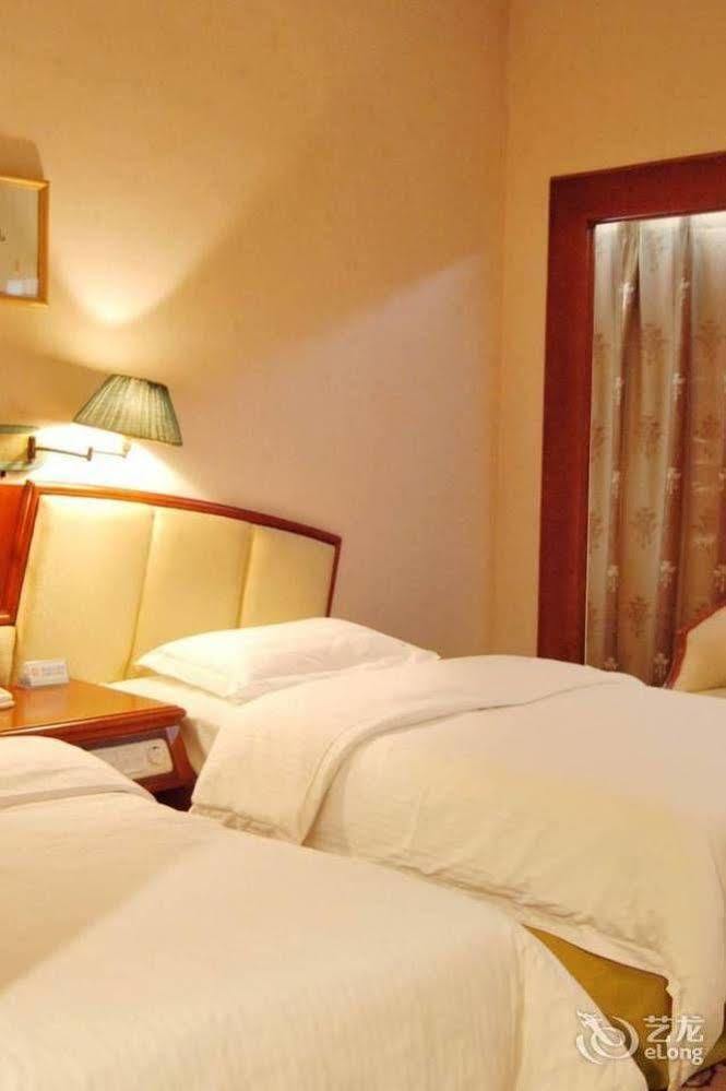 Hampton By Hilton Dalian Zhongshan Esterno foto
