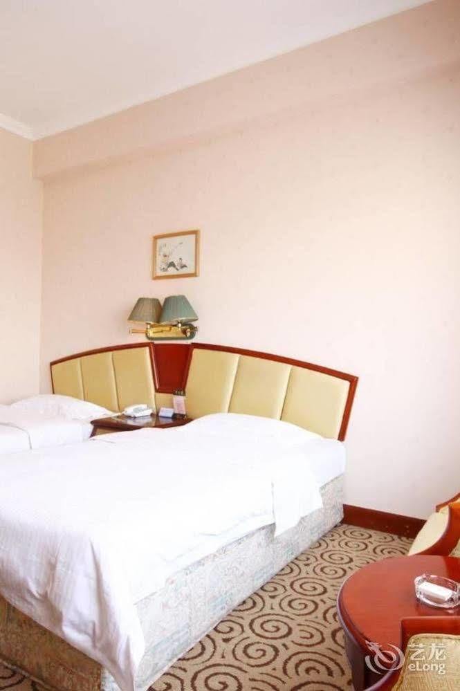 Hampton By Hilton Dalian Zhongshan Esterno foto