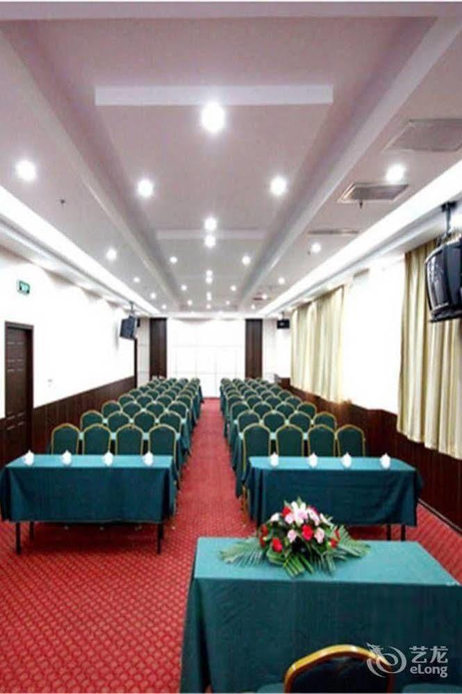 Hampton By Hilton Dalian Zhongshan Esterno foto